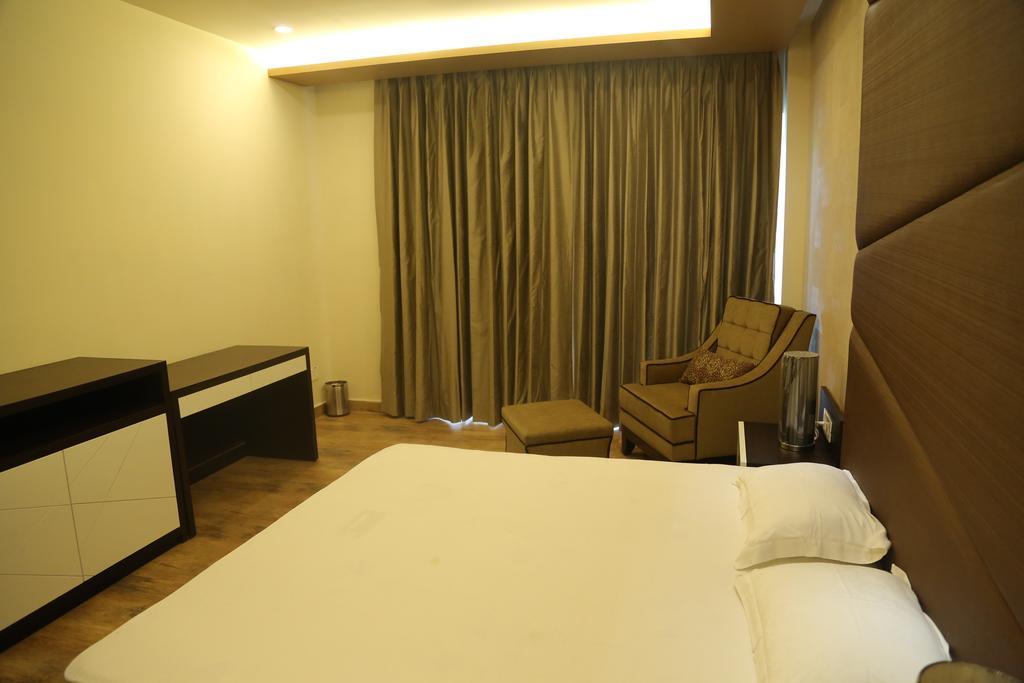 Hardy'S World Ludhiana Quarto foto